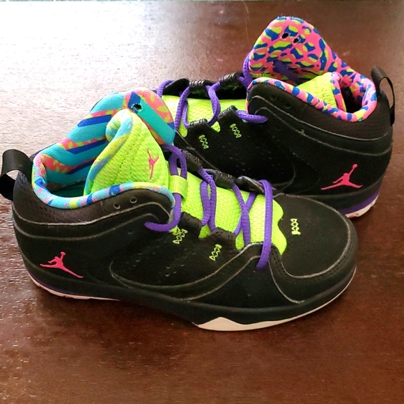 Jordan Bell-Air Shoes, Black, Kids Size 11c - Picture 4 of 4